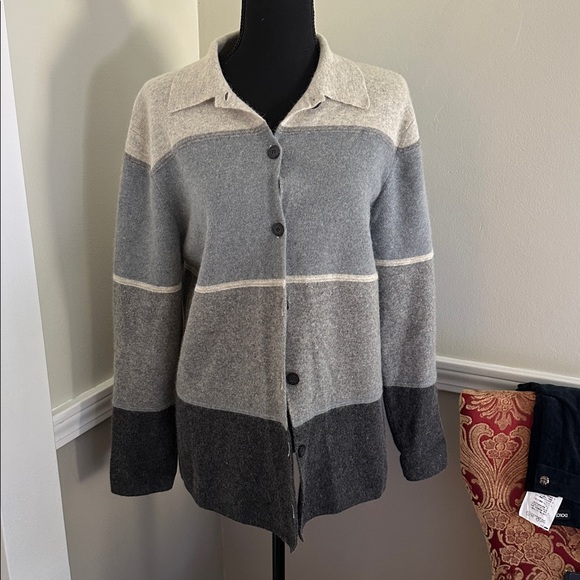 Deane & White Lambswool Blend Cardigan - Picture 1 of 9